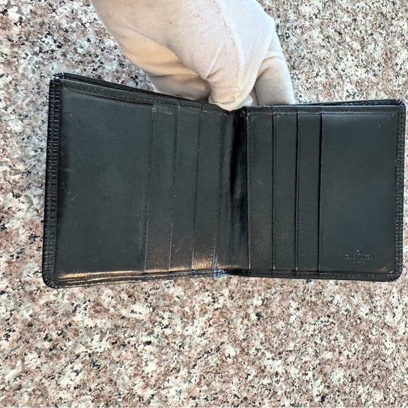 - Louis Vuitton Men's epi Black Wallet good condition - Picture 7 of 11